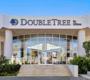 DOUBLETREE BY HILTON SHARKS BAY - BEACH SIDE/MOUNTAIN SIDE