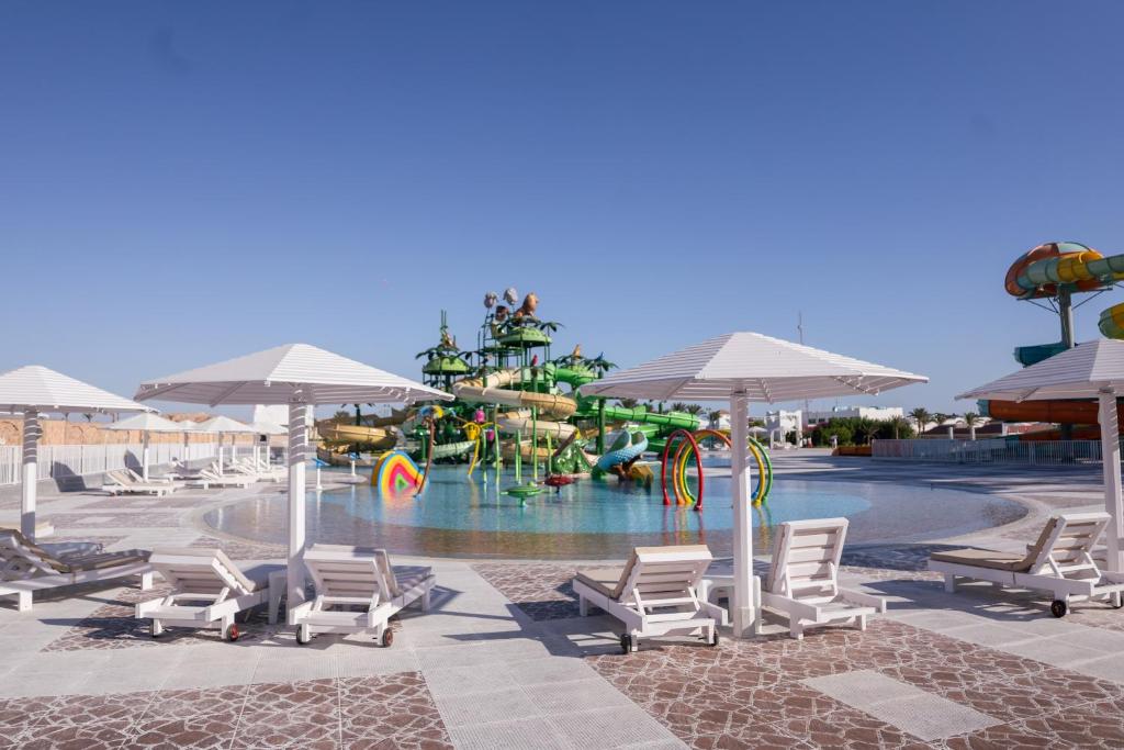 SIRENA BEACH RESORT & SPA