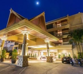 BEYOND RESORT KATA